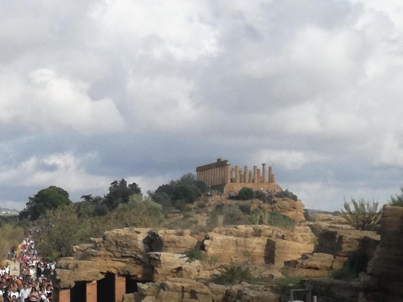 Locazione Turistica Domus Re Panzió Agrigento Kültér fotó